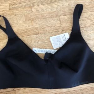 NEW WITH TAGS Lululemon Like Nothing Bra